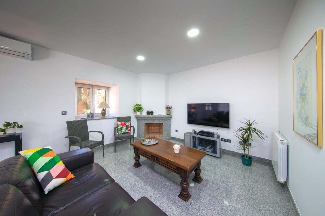 ヴィーラ・ノーヴァ・デ・ポイアレス Casa Bem Estarヴィラ エクステリア 写真