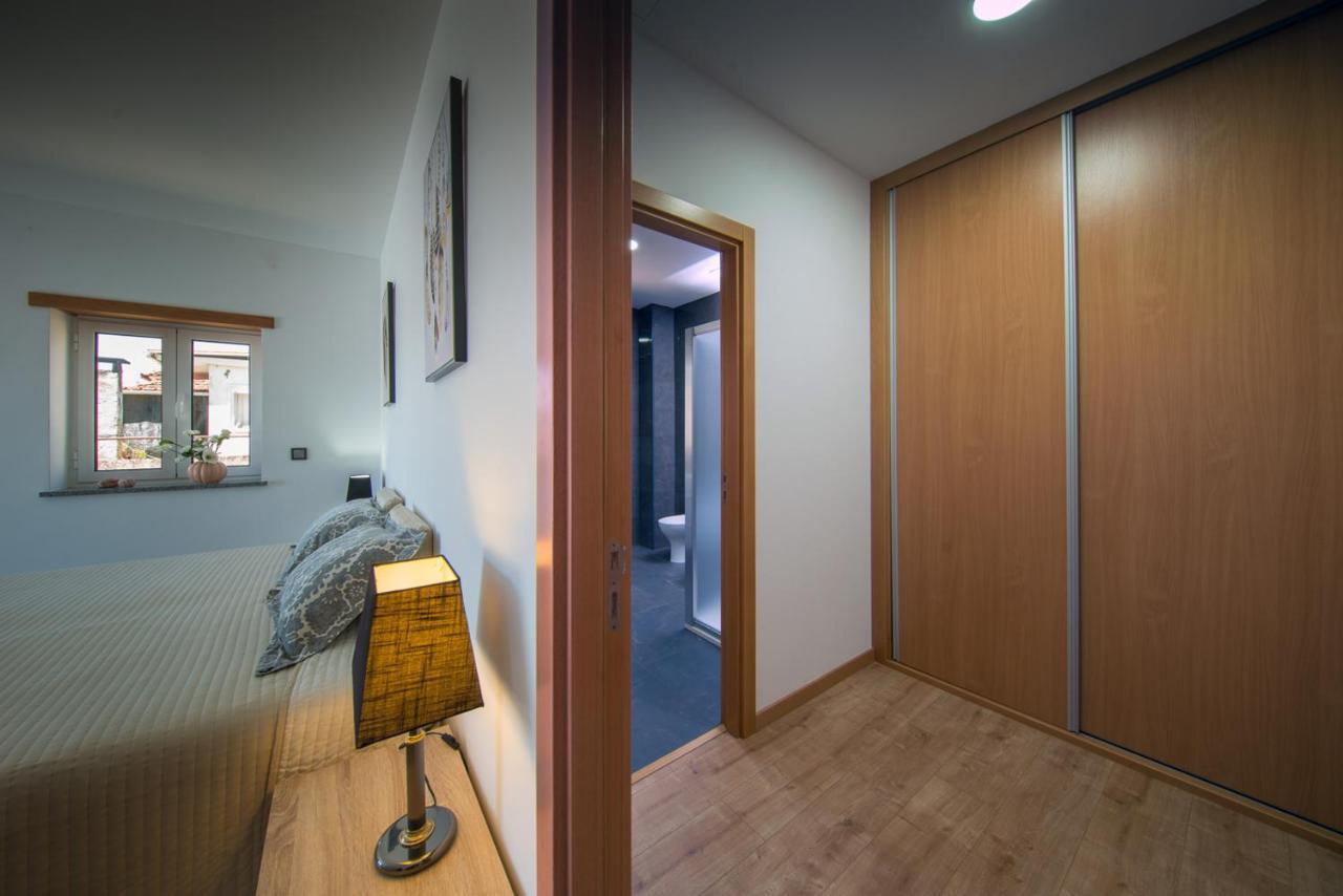 ヴィーラ・ノーヴァ・デ・ポイアレス Casa Bem Estarヴィラ エクステリア 写真